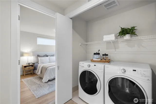 $5,000 | 2212 Franklin Avenue East, Unit B, Seattle, WA 98102