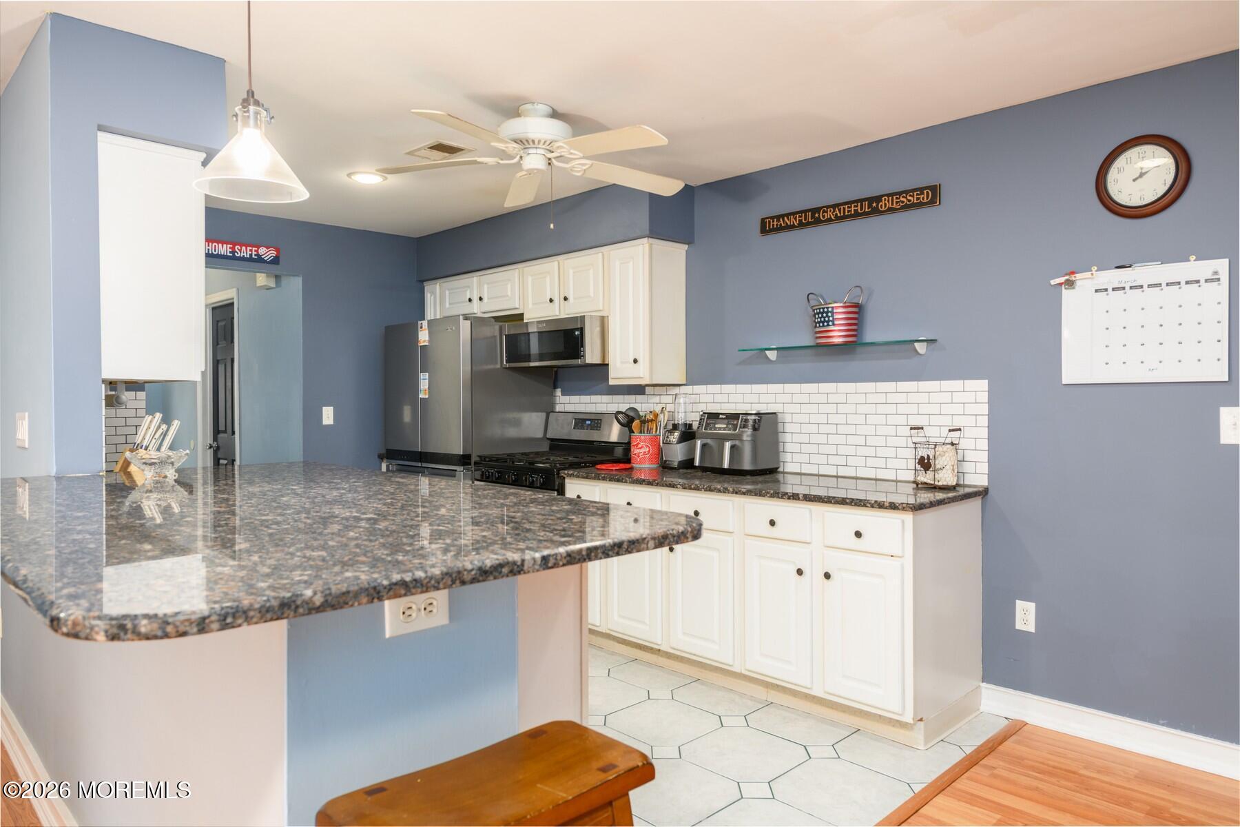 210 Raritan Place Keansburg, NJ 07734 - Photo 19 of 31 BAP_4484-Edit