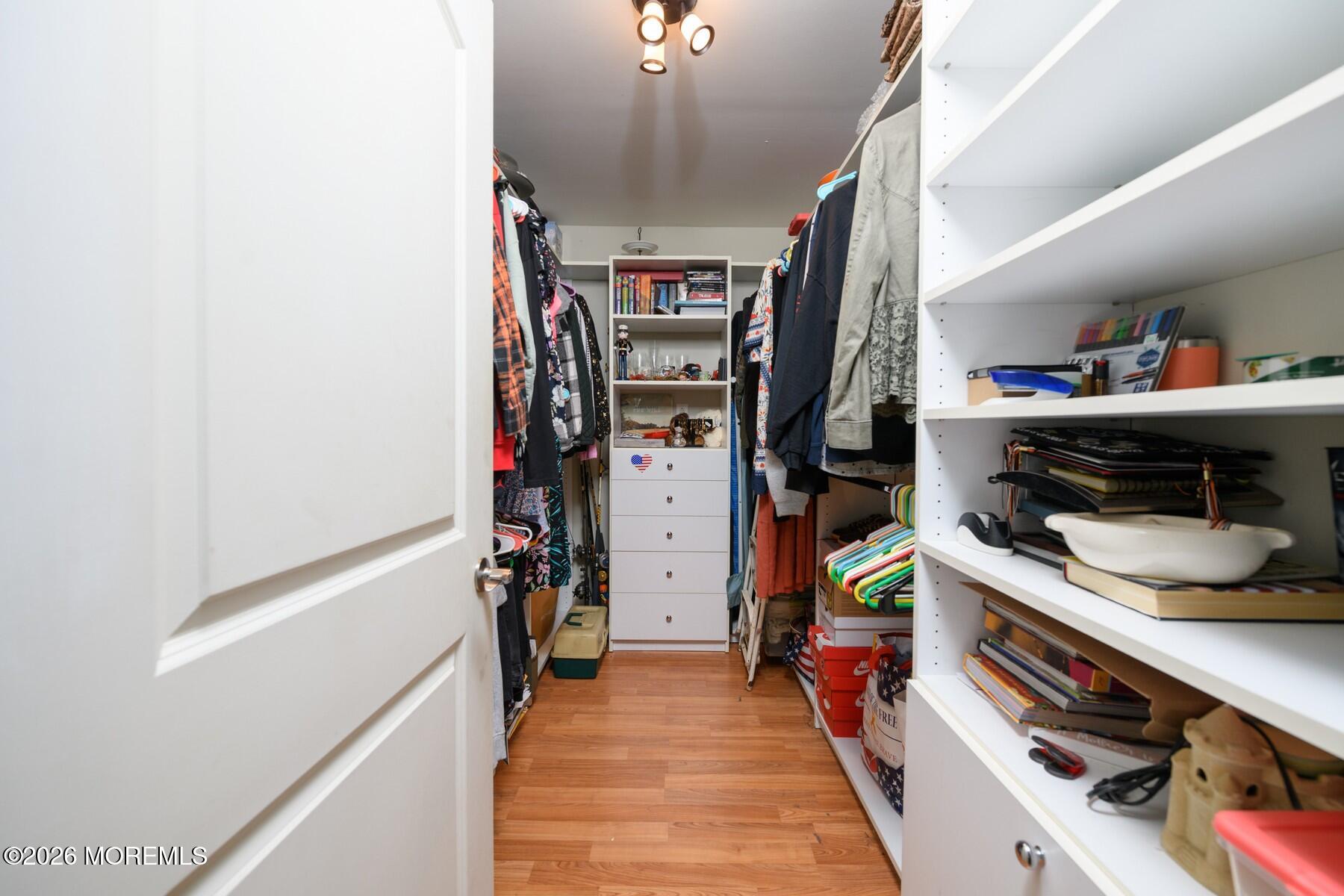 210 Raritan Place Keansburg, NJ 07734 - Photo 26 of 31 BAP_4509