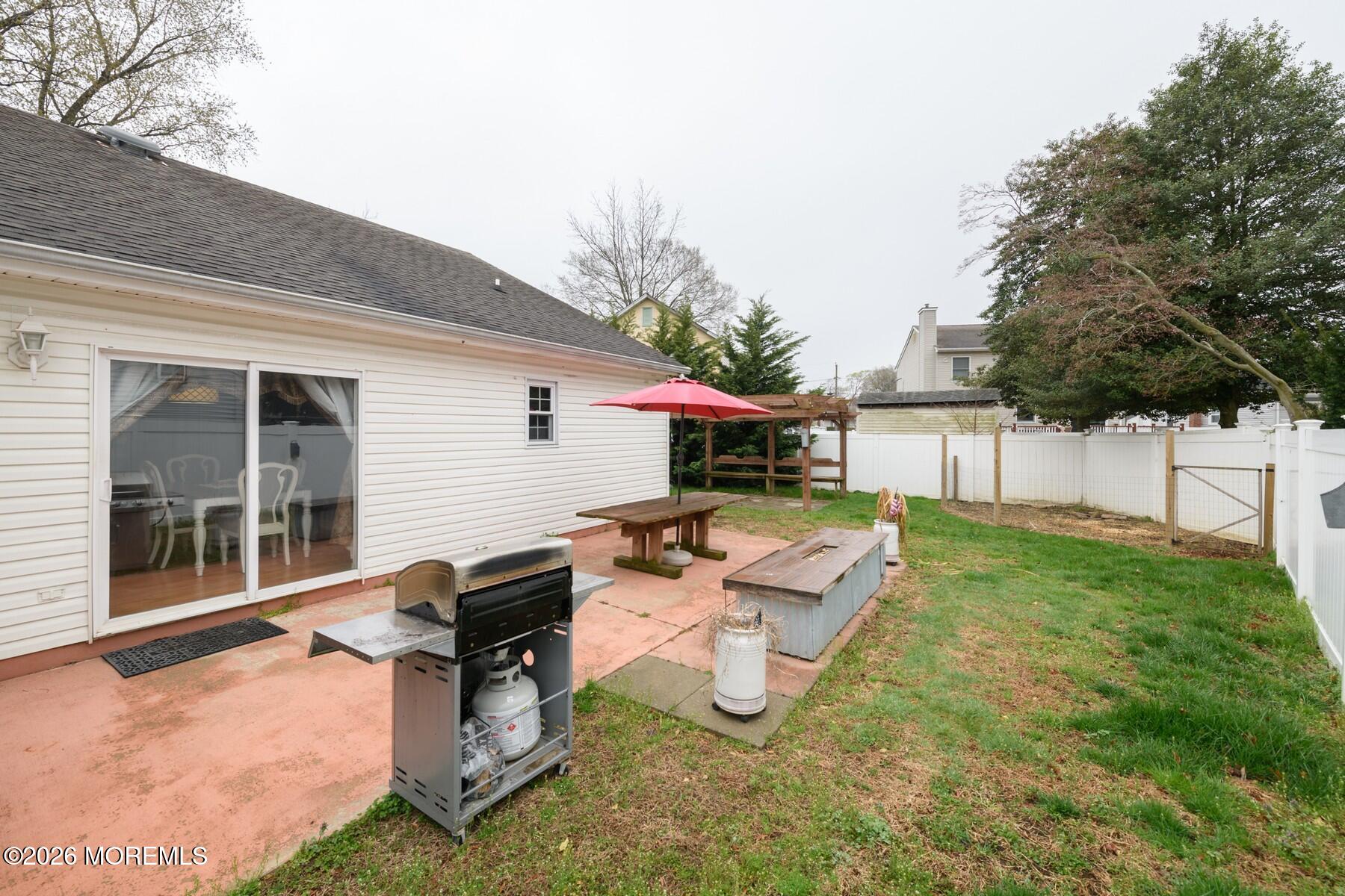 210 Raritan Place Keansburg, NJ 07734 - Photo 7 of 31 BAP_4533