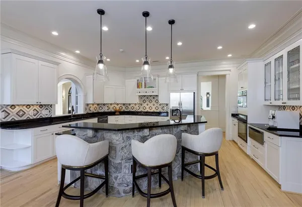 $3,000,000 | 1395 Hearst Drive Northeast, Brookhaven, GA 30319