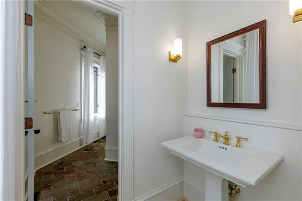$3,000,000 | 1395 Hearst Drive Northeast, Brookhaven, GA 30319