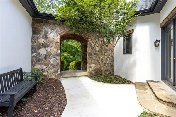 $3,000,000 | 1395 Hearst Drive Northeast, Brookhaven, GA 30319