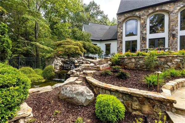 $3,000,000 | 1395 Hearst Drive Northeast, Brookhaven, GA 30319