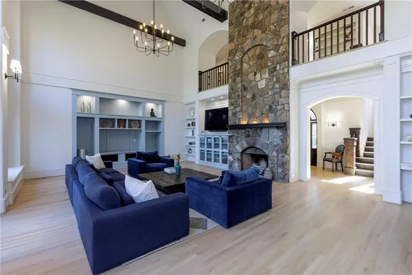 $3,000,000 | 1395 Hearst Drive Northeast, Brookhaven, GA 30319