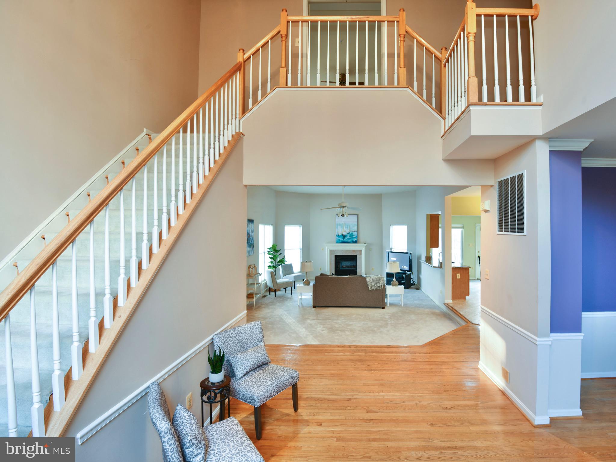 13325 Fort Washington Road Fort Washington, MD 20744 - Photo 3 of 32 Foyer