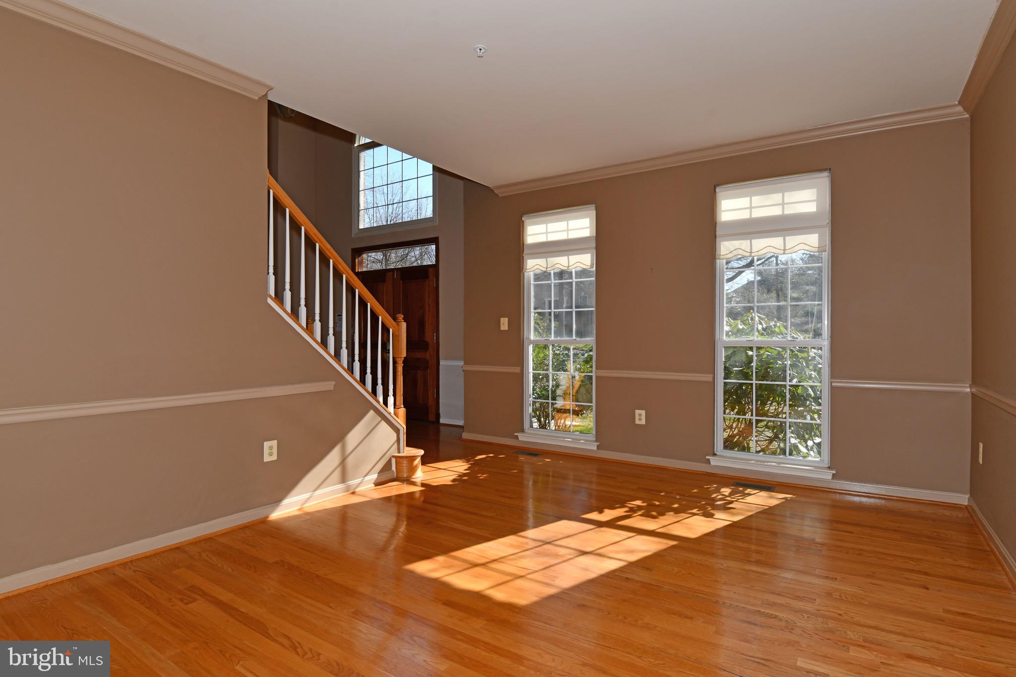 13325 Fort Washington Road Fort Washington, MD 20744 - Photo 5 of 32 Formal living room