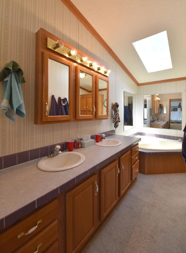 10470 Round Lake Road Pequot Lakes, MN 56472 - Photo 15 of 31 Gallery Image 15