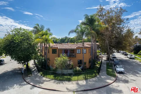 $945,000 | 4247 9th Avenue, Los Angeles, CA 90008