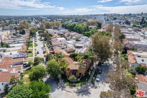$945,000 | 4247 9th Avenue, Los Angeles, CA 90008