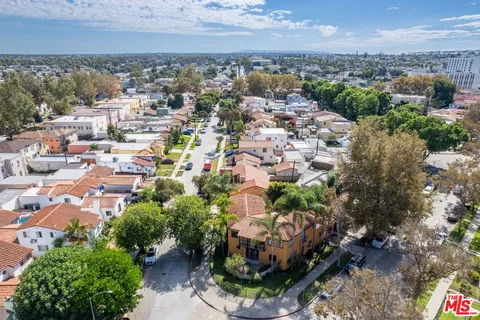 $945,000 | 4247 9th Avenue, Los Angeles, CA 90008