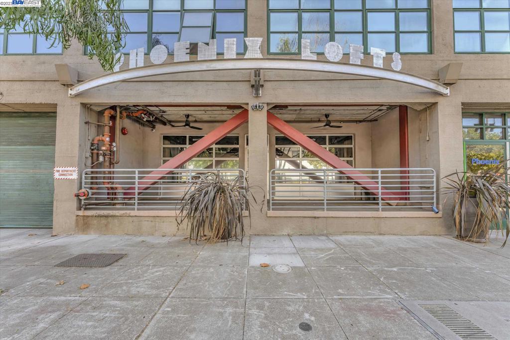 737 2nd Street, Unit 310 Oakland, CA 94607 - Photo 2 of 29 a view of a house with a porch