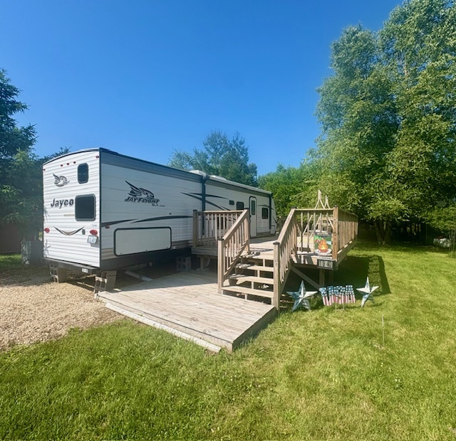19-40 Woodhaven Sublette, IL 61367 - Photo 1 of 20
