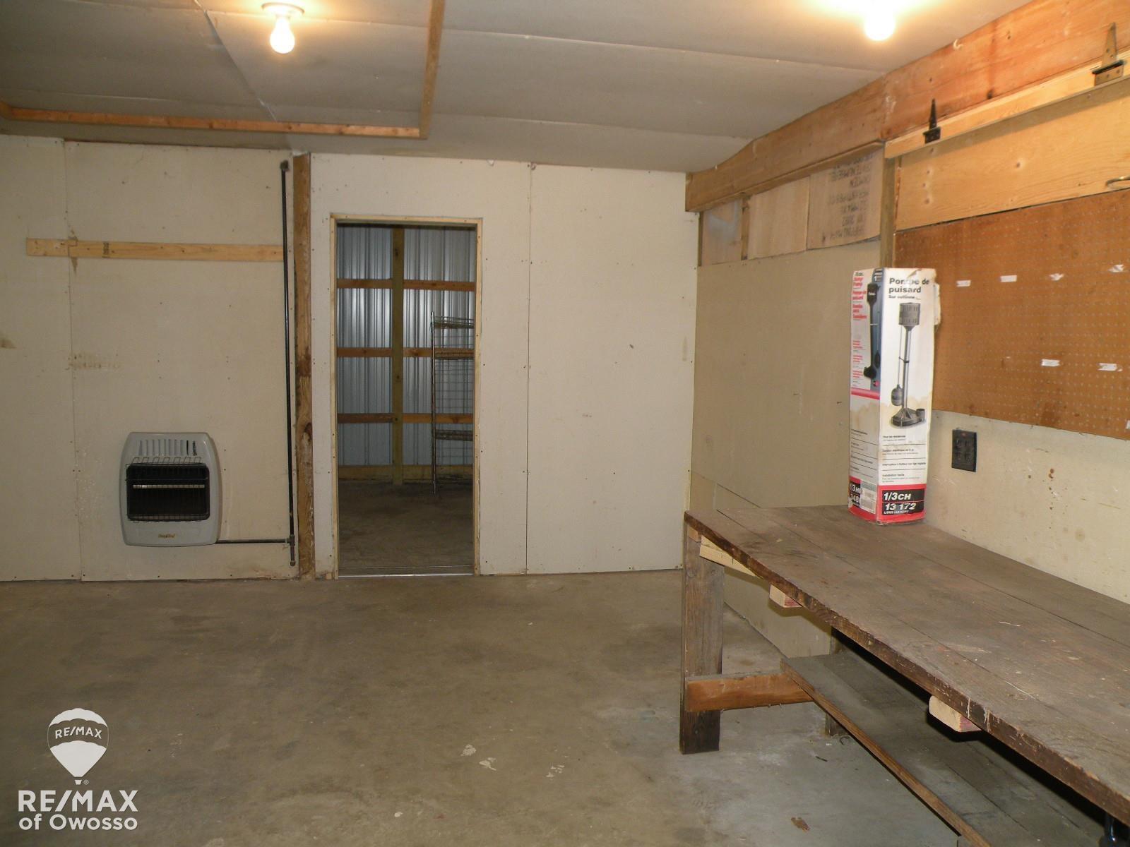 3768 Allan Road Owosso, MI 48867 - Photo 17 of 20 Heated Workshop