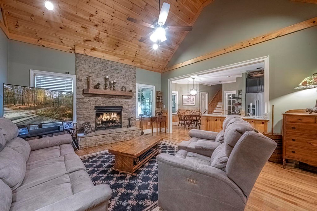 310 Plantation Lane Blue Ridge, GA 30513 - Photo 12 of 69