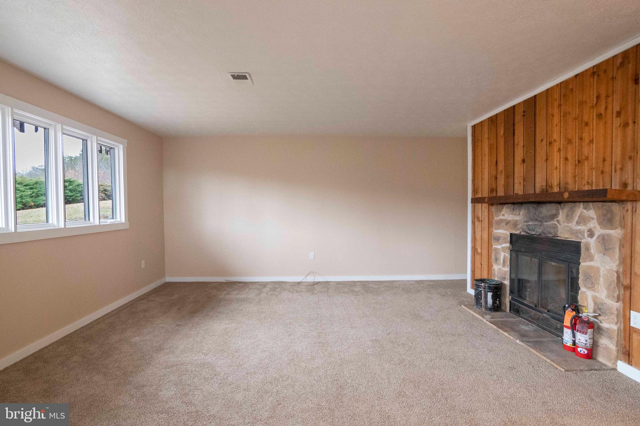426 The Hill Road Basye, VA 22810 - Photo 11 of 26 Living Room