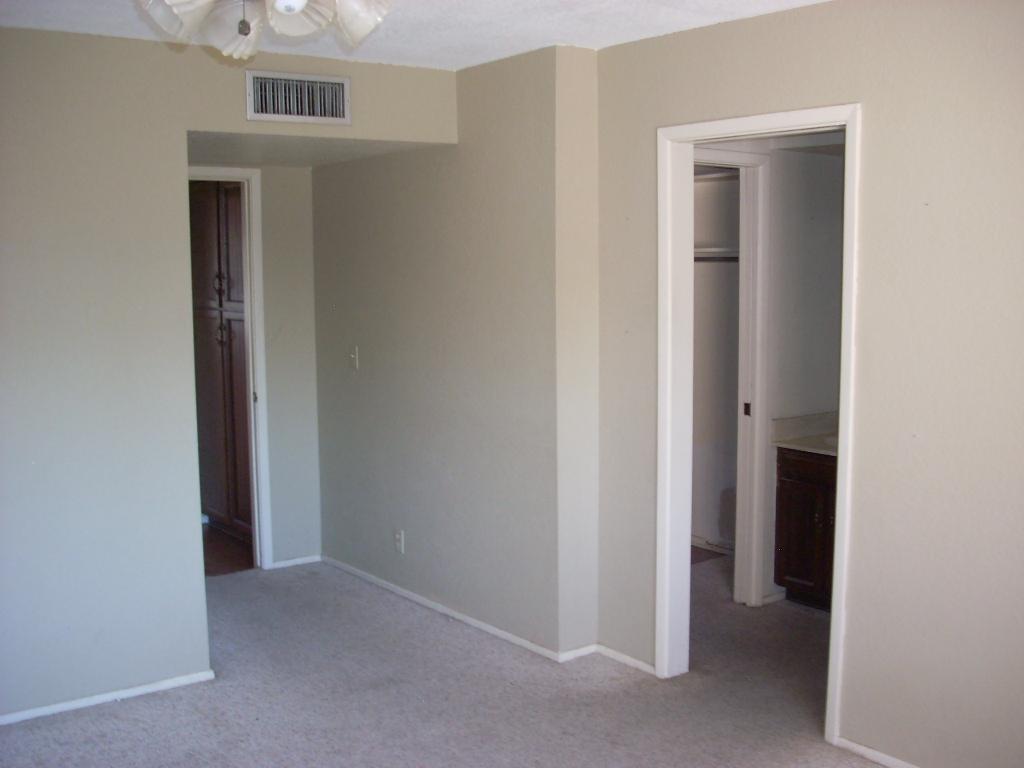 1915 East Decatur Street Mesa, AZ 85203 - Photo 3 of 5 Master Room