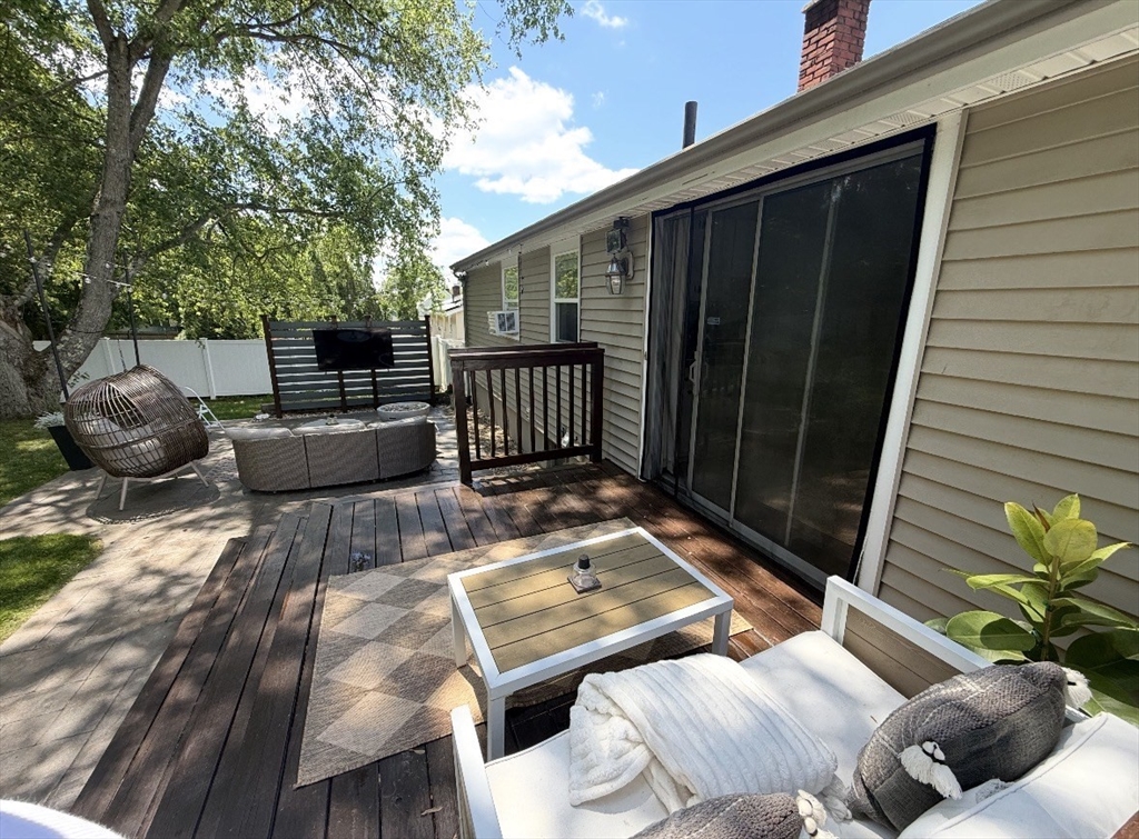 23 Roberta Road Blackstone, MA 01504 - Photo 17 of 18