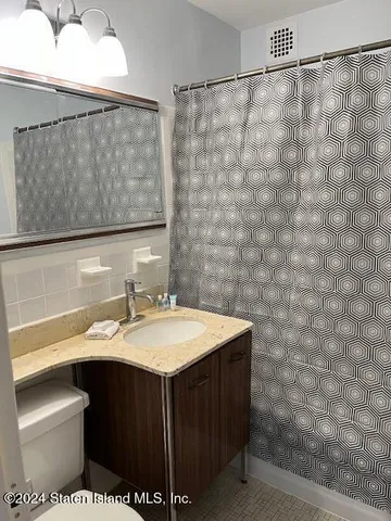 $138,000 | 1100 Clove Road, Unit 6H | Silver Lake