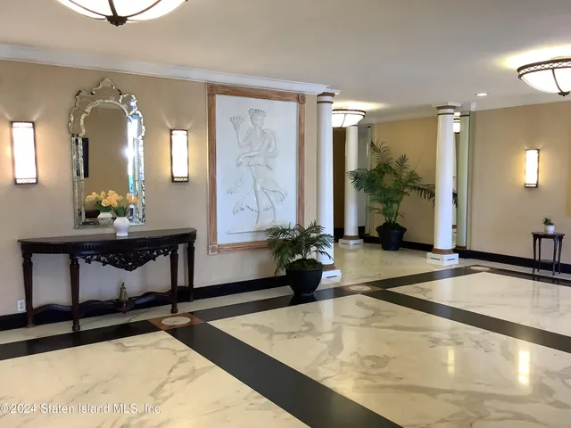 $138,000 | 1100 Clove Road, Unit 6H | Silver Lake