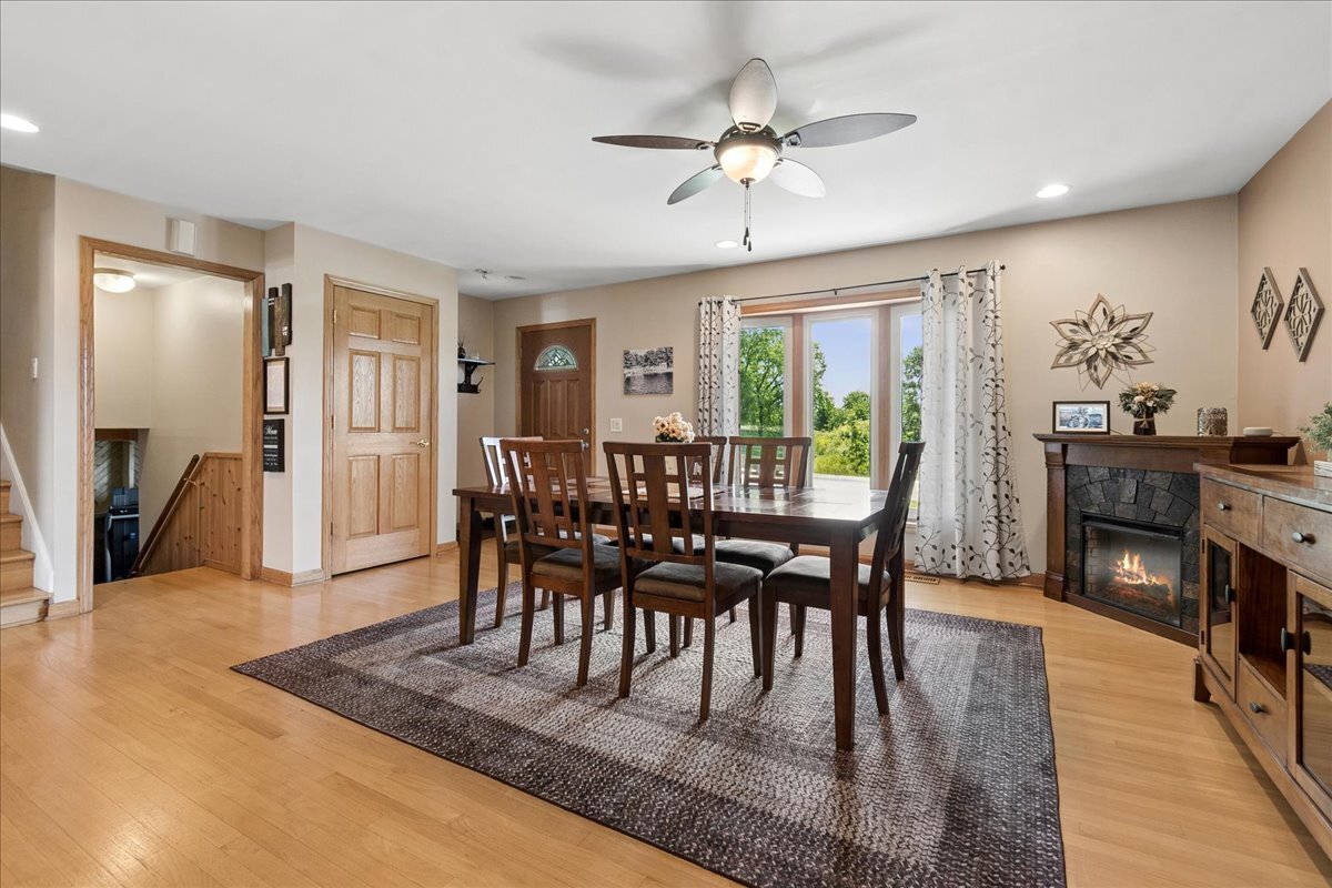 25160 West Monaville Road Lake Villa, IL 60046 - Photo 5 of 34