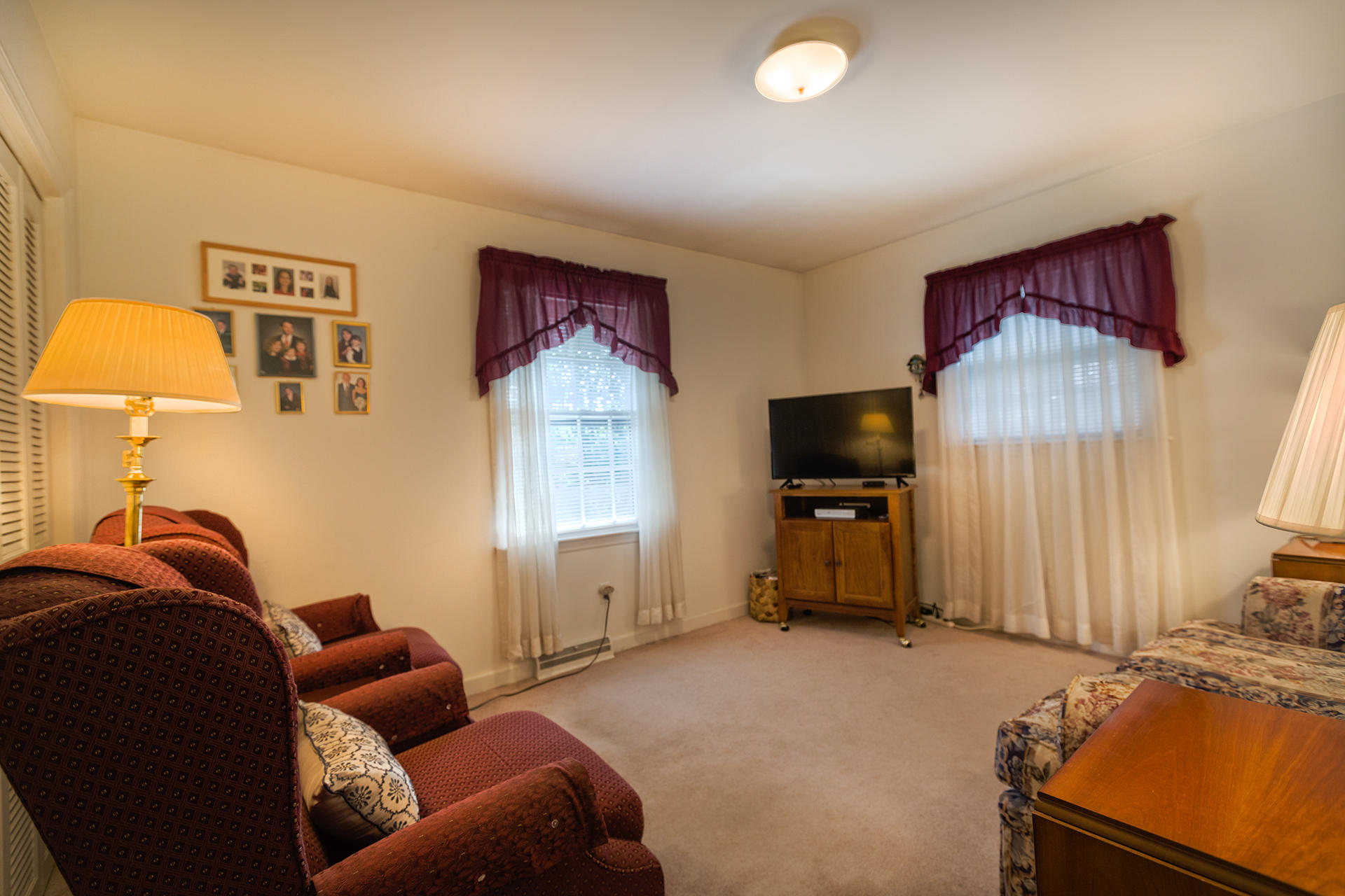 3463 Greencliff Road Roanoke, VA 24018 - Photo 11 of 30 Bedroom 2