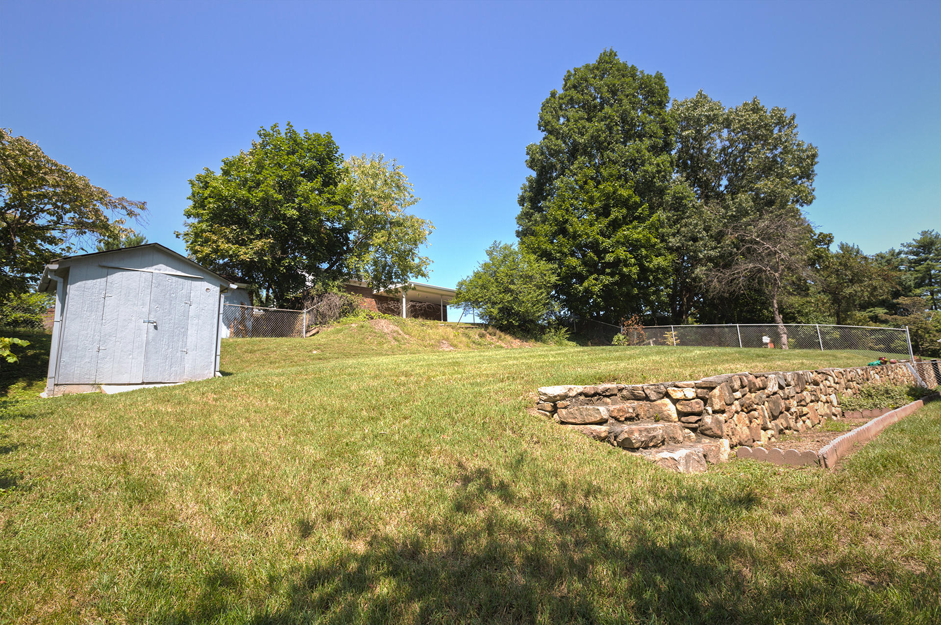 3463 Greencliff Road Roanoke, VA 24018 - Photo 25 of 30 Yard