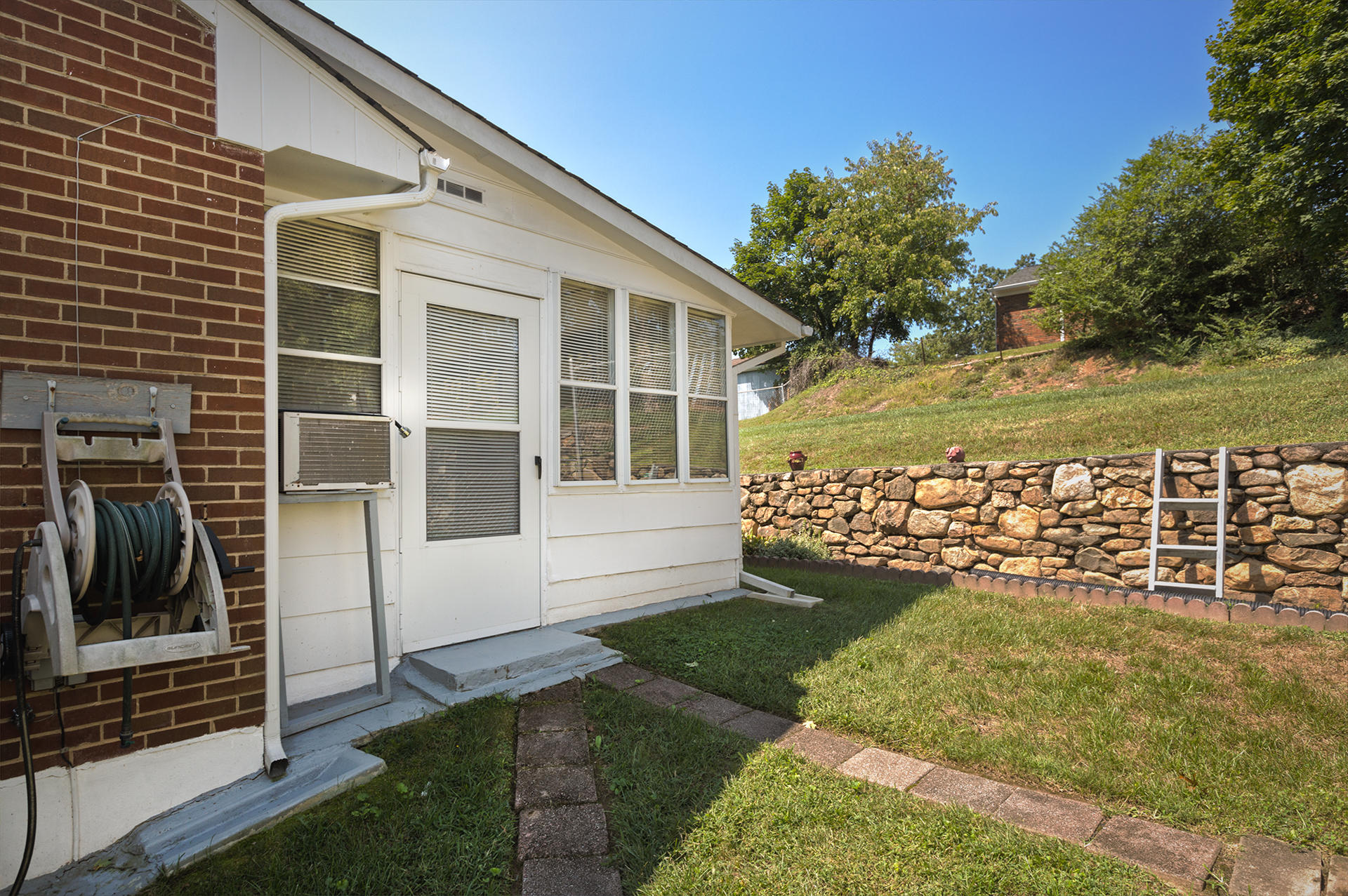 3463 Greencliff Road Roanoke, VA 24018 - Photo 28 of 30 Exterior