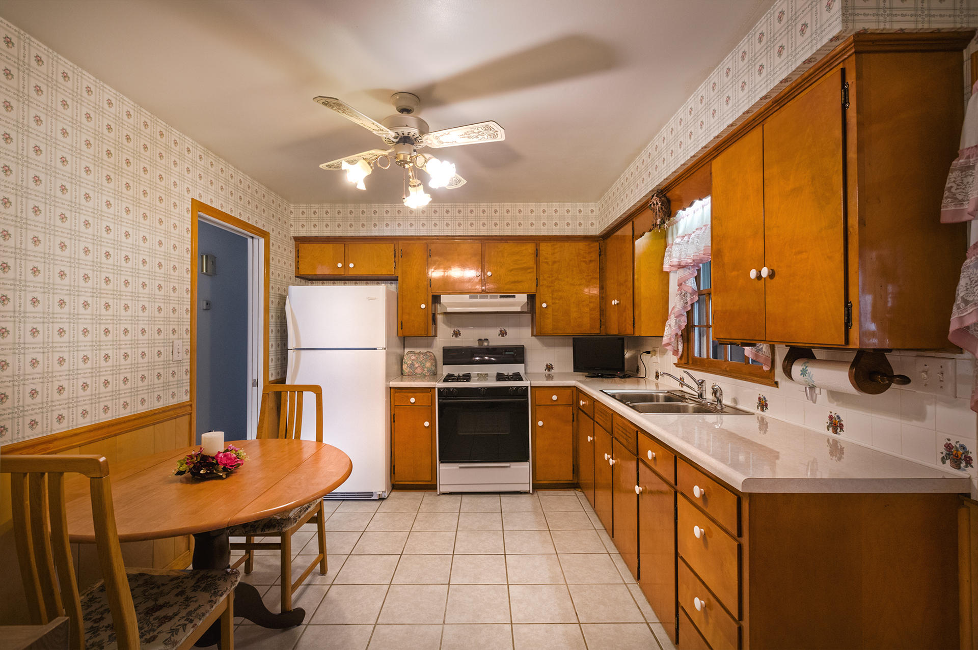 3463 Greencliff Road Roanoke, VA 24018 - Photo 5 of 30 Kitchen