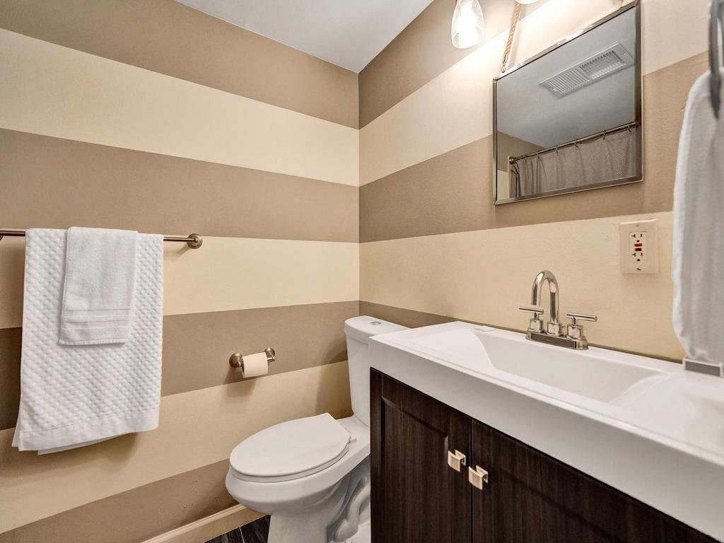 50 Southeast 12th Street, Unit 2650 Boca Raton, FL 33432 - Photo 10 of 17 Guest Bath