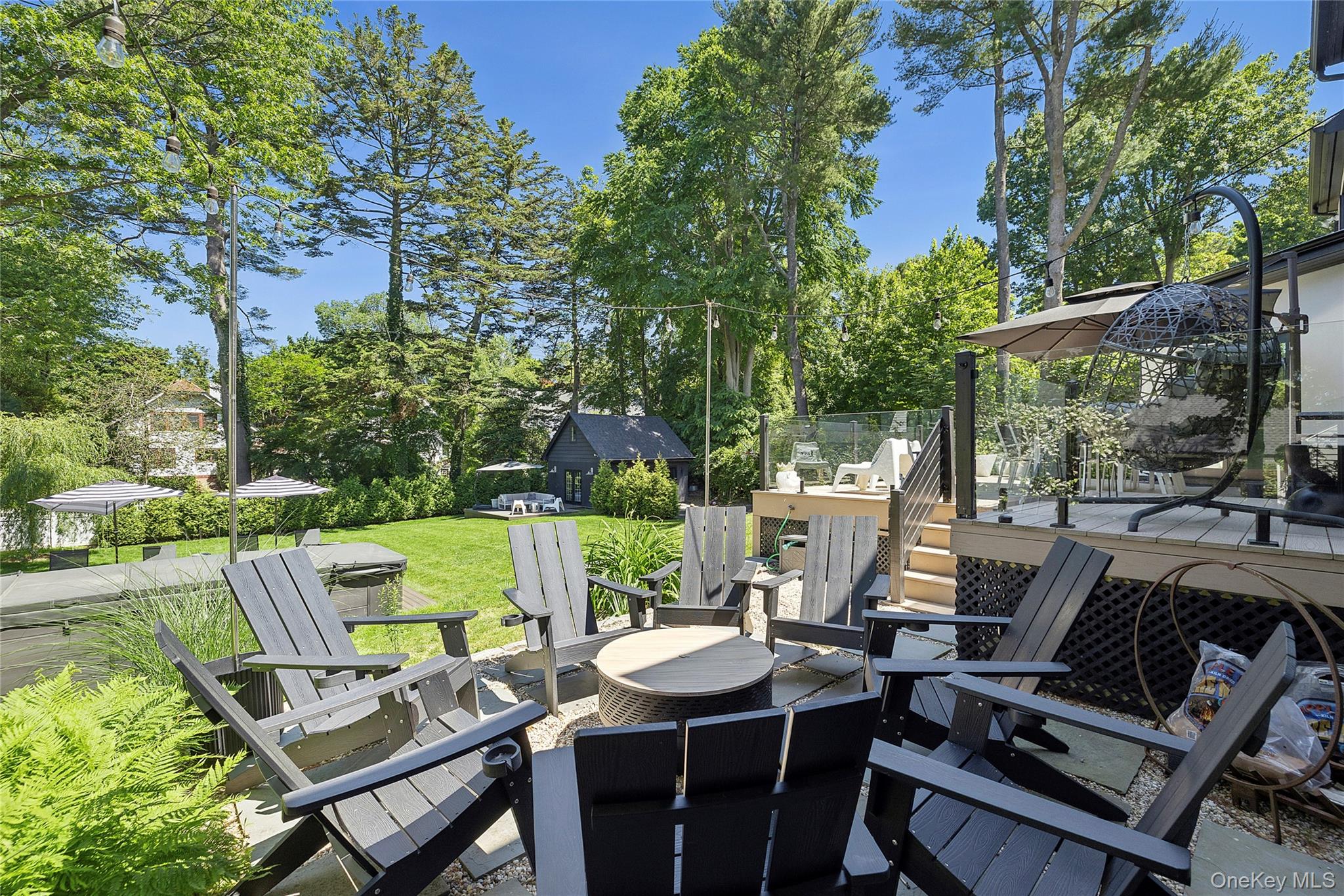112 Huntington Road Port Washington, NY 11050 - Photo 22 of 25