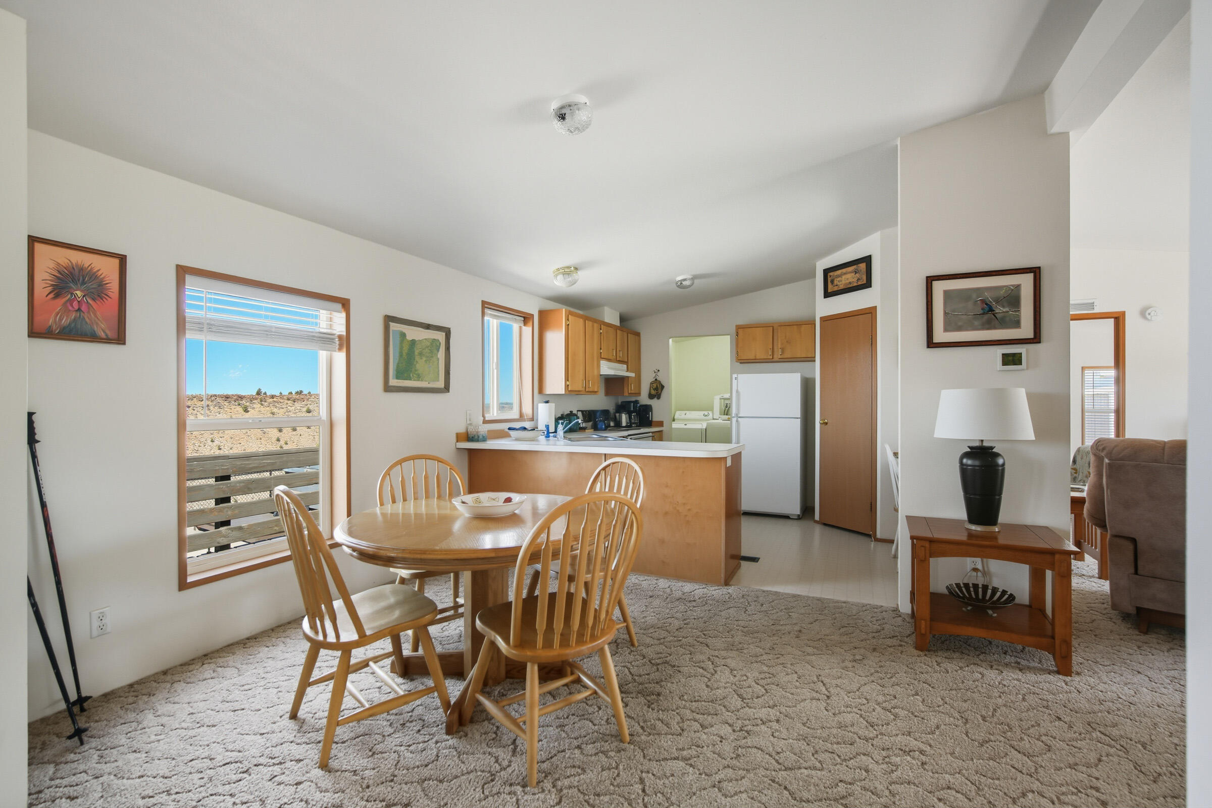 9813 Geneva View Road Terrebonne, OR 97760 - Photo 21 of 43 manufactured home kitchen and eating area