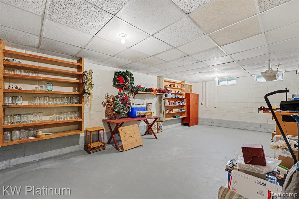 9474 Bartel Road Columbus, MI 48063 - Photo 24 of 31