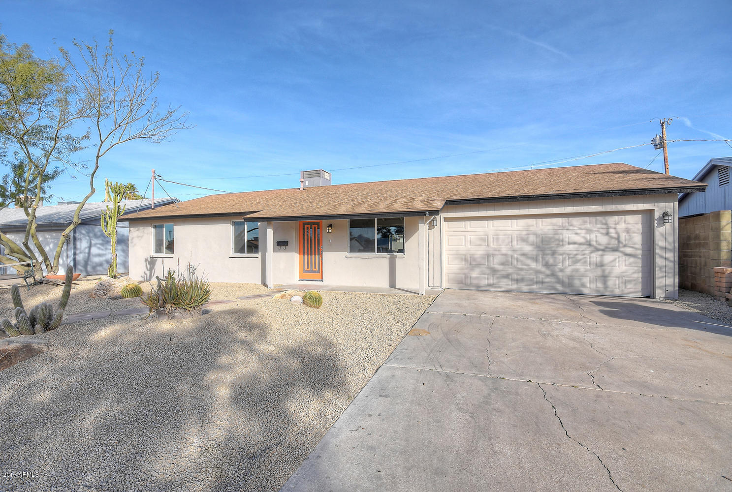 3532 East Thunderbird Road Phoenix, AZ 85032 - Photo 4 of 24 No HOA!