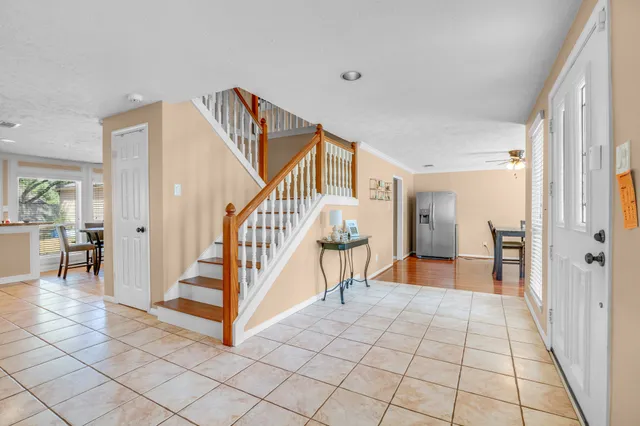 a view of entryway and hall