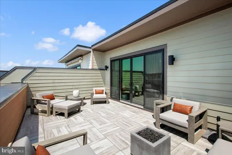 $1,725,000 | 44645 Danvers Terrace, Ashburn, VA 20147