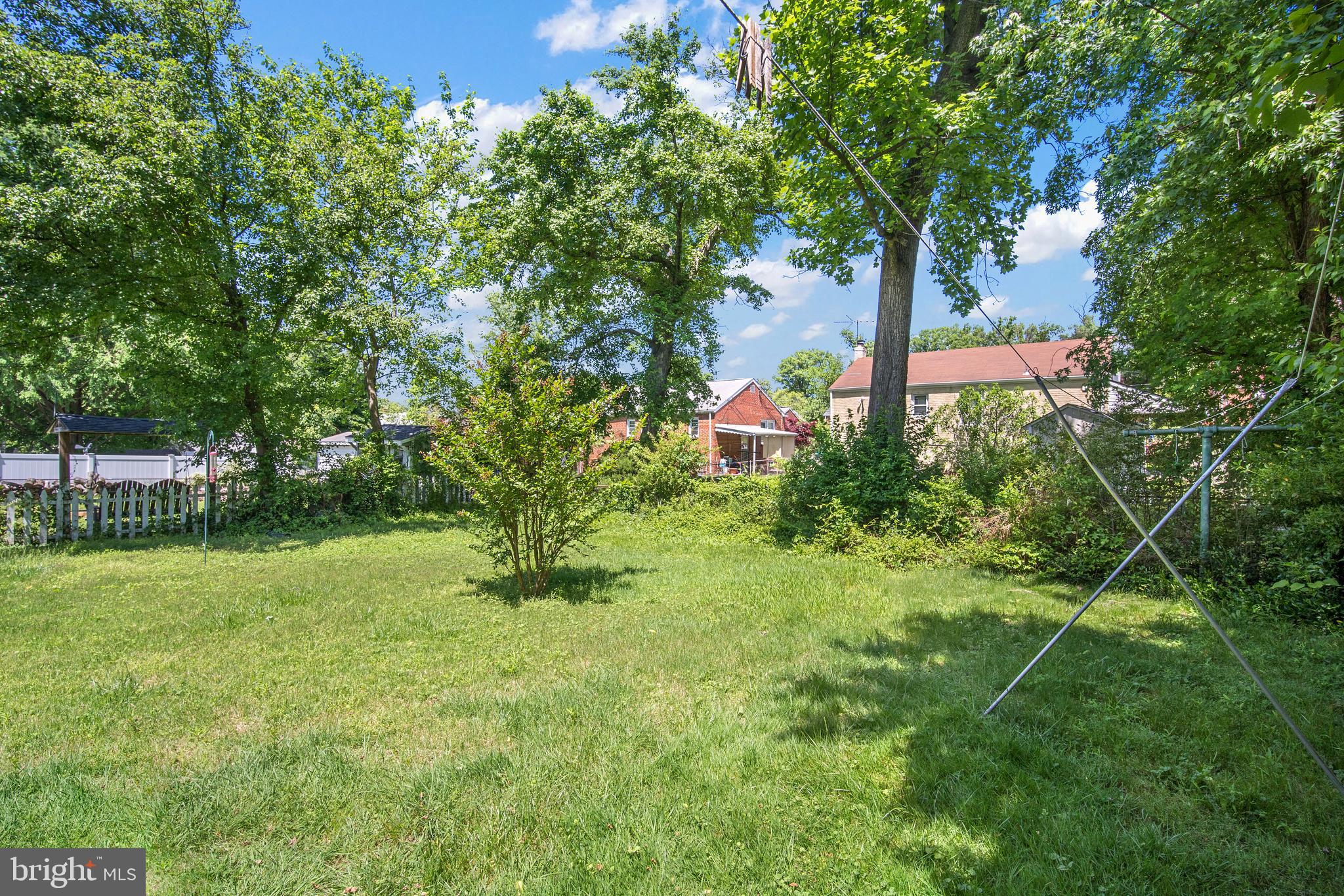 5016 Nantucket Road College Park, MD 20740 - Photo 4 of 7 Big fenced in backyard