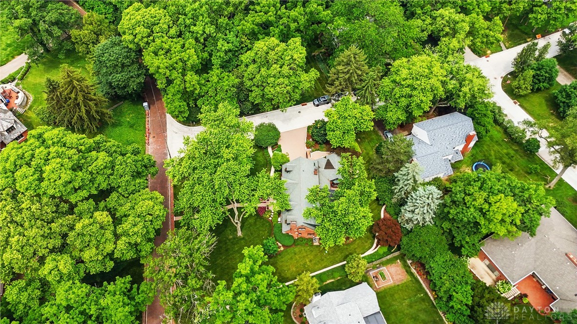 51 Forrer Road Dayton, OH 45419 - Photo 4 of 95