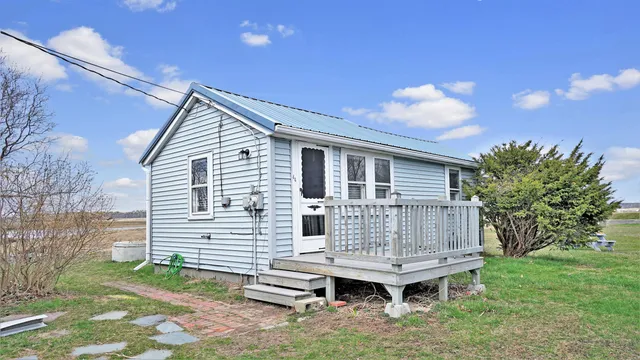 $895,000 | 44 Jones Creek Drive, Scarborough, ME 04074