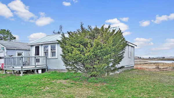 $895,000 | 44 Jones Creek Drive, Scarborough, ME 04074