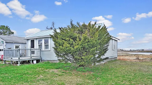 $895,000 | 44 Jones Creek Drive, Scarborough, ME 04074