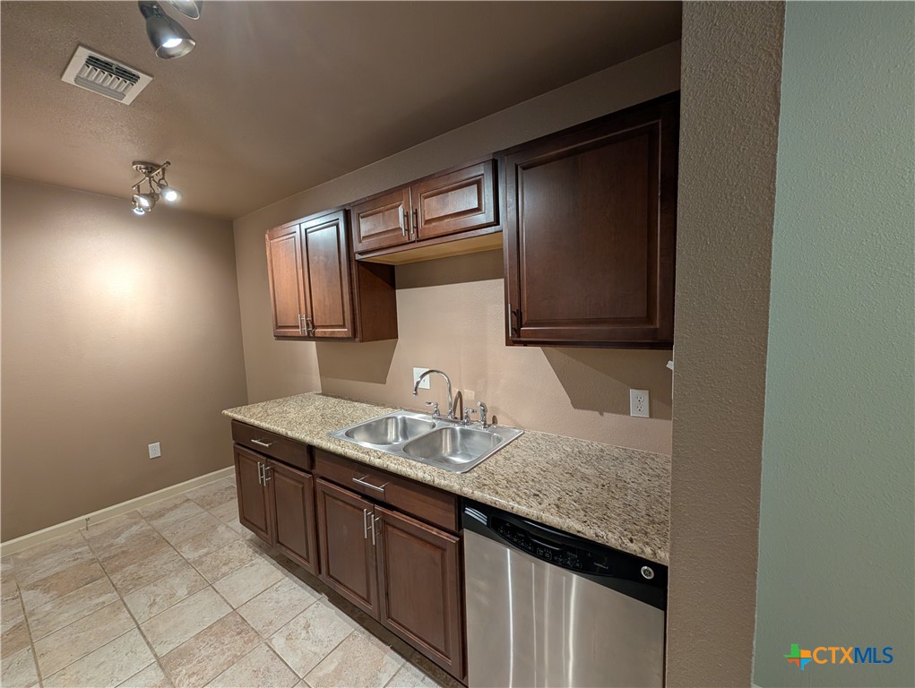 551 Terminal Loop Road, Unit D5 McQueeney, TX 78123 - Photo 2 of 44
