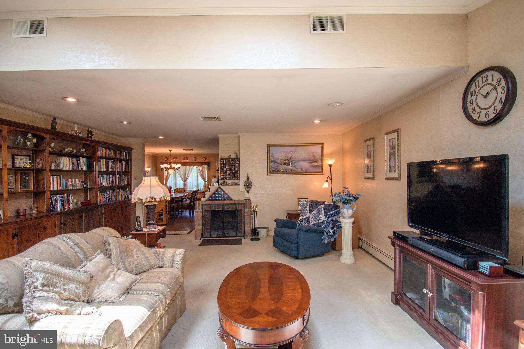 6 Oldbrook Road Levittown, PA 19057 - Photo 11 of 29