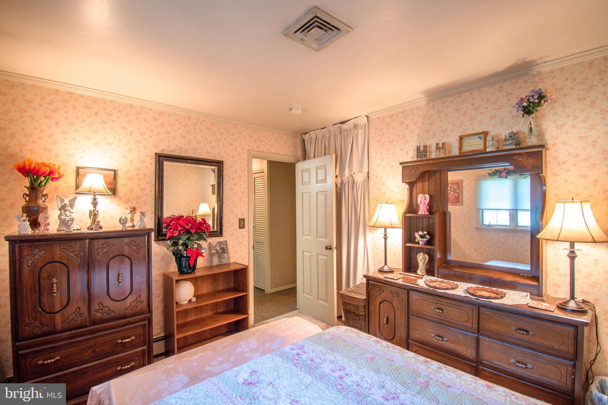 6 Oldbrook Road Levittown, PA 19057 - Photo 18 of 29