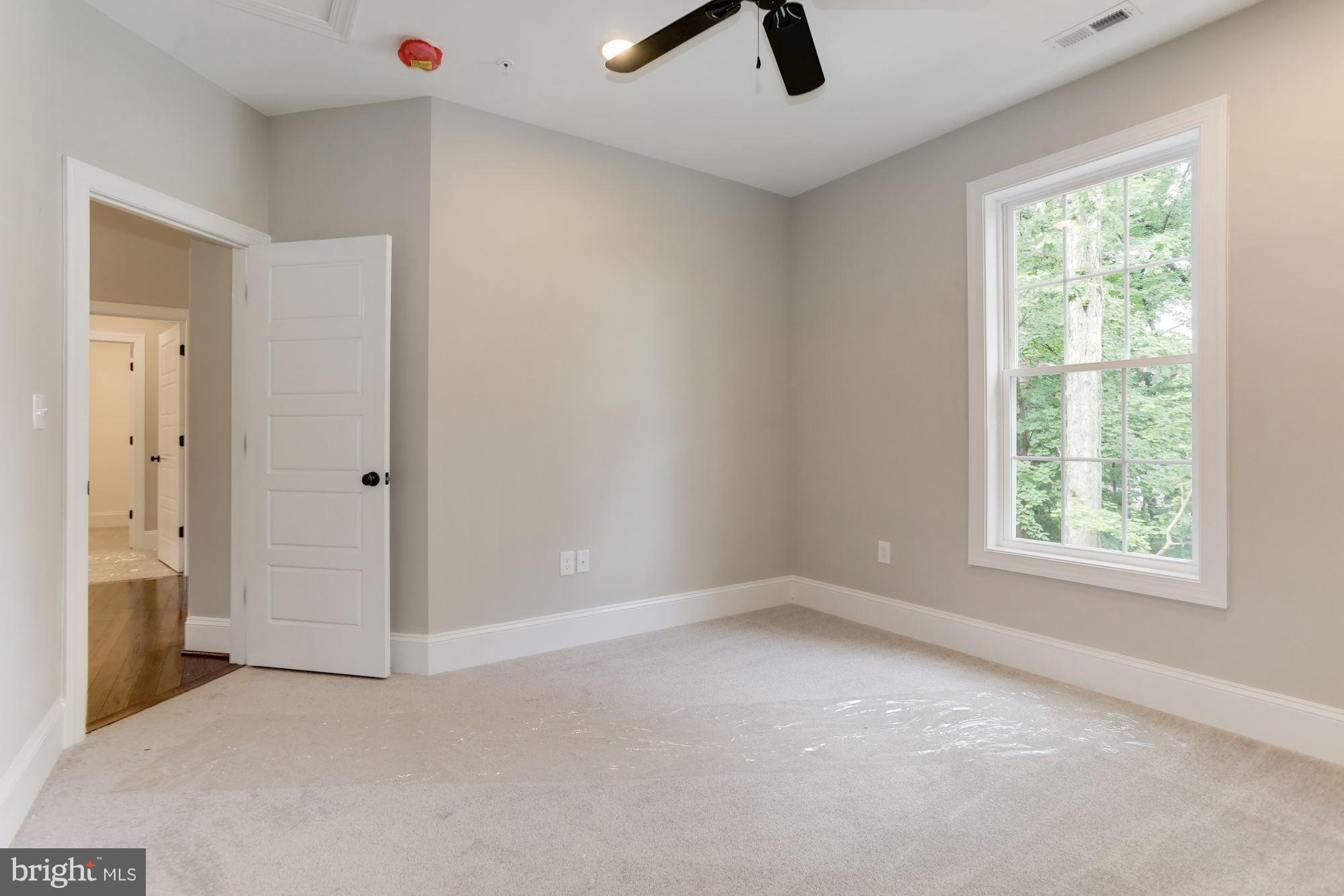 507 South Rolling Road Baltimore, MD 21228 - Photo 26 of 30 an empty room with windows and closet