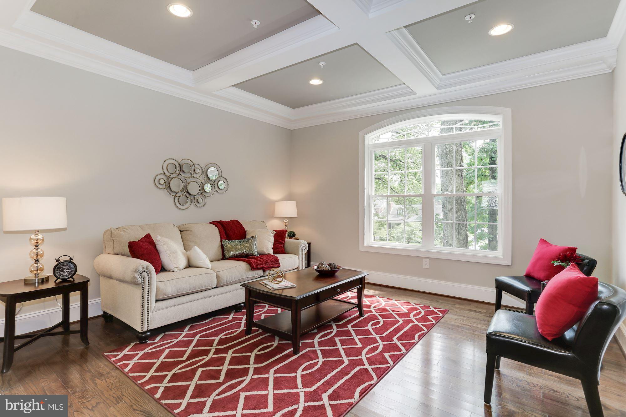 507 South Rolling Road Baltimore, MD 21228 - Photo 5 of 30 a living room with furniture and a window