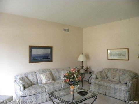 47870 Pavillon Road Canton, MI 48188 - Photo 6 of 16 Living room