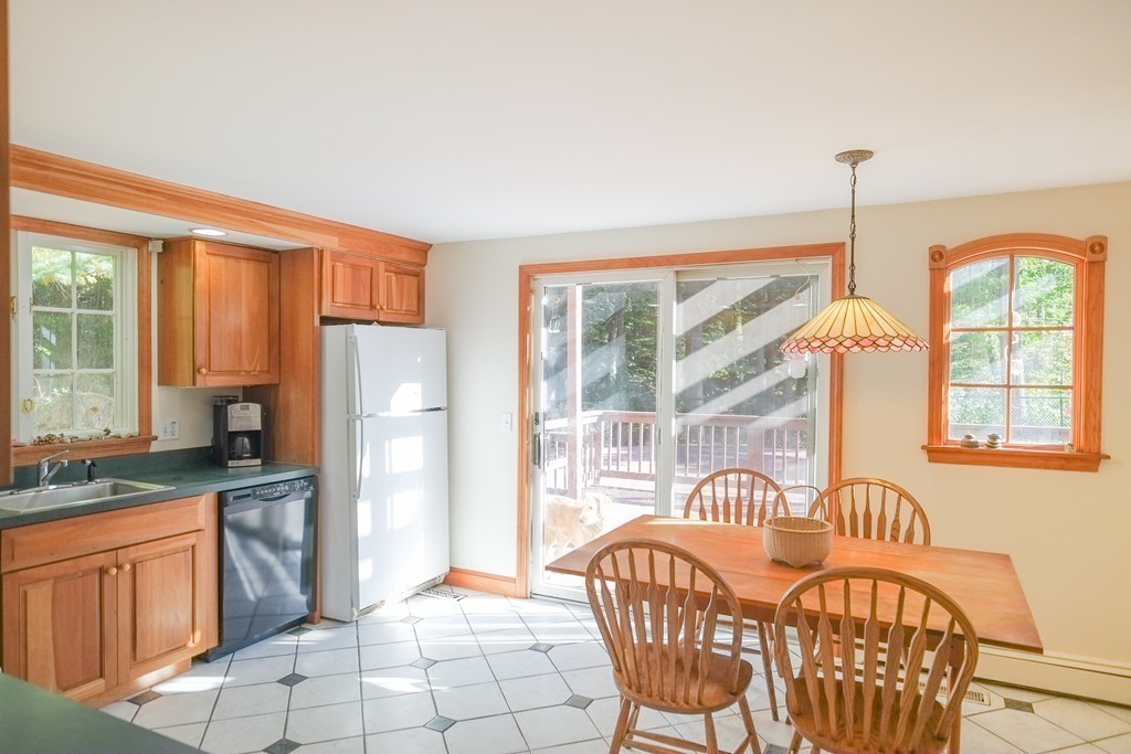 19 Meadowview Road Wayland, MA 01778 - Photo 6 of 19