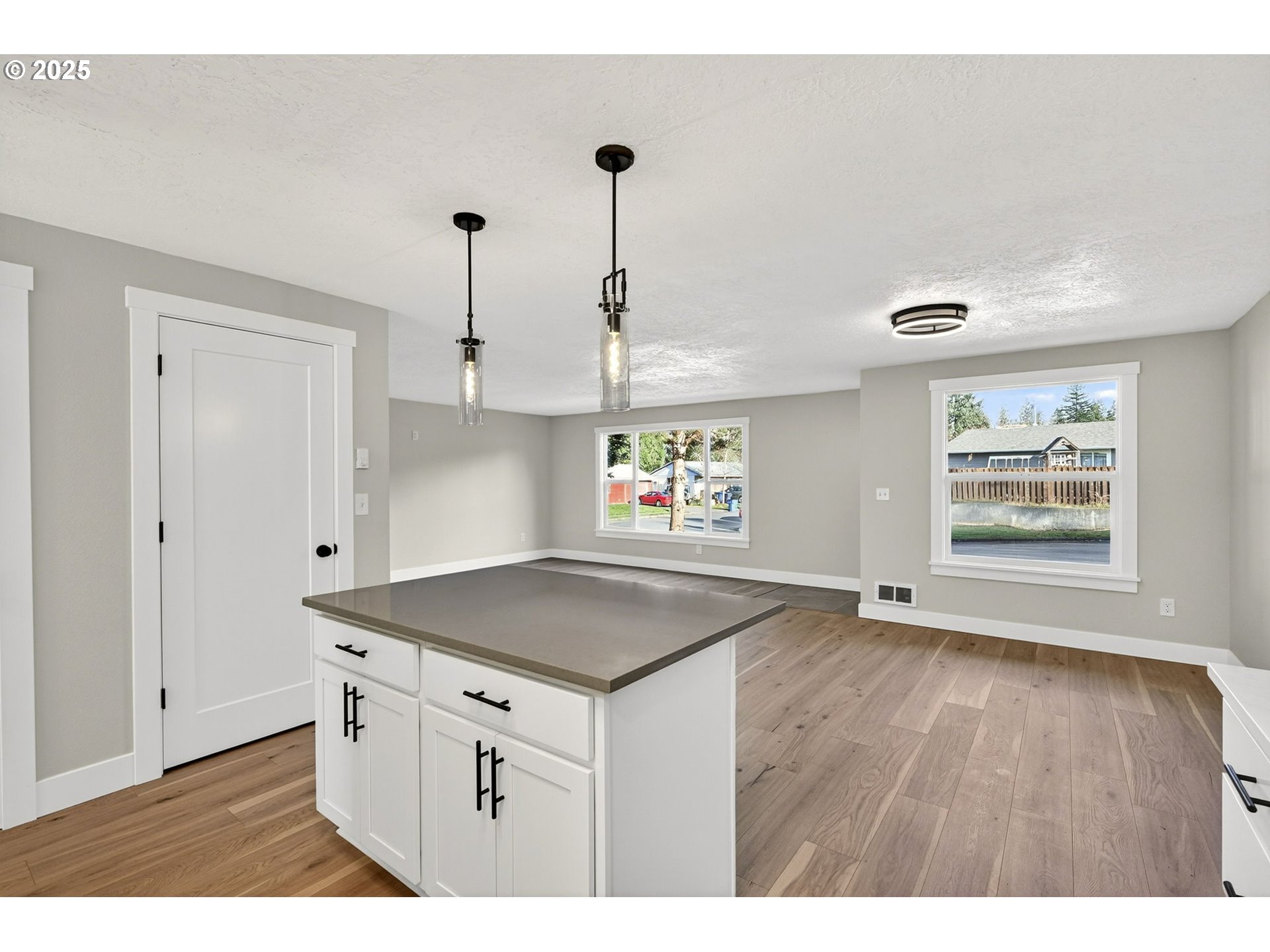 17745 Davis Drive Sandy, OR 97055 - Photo 15 of 44 a view interior of a house wooden floor and window