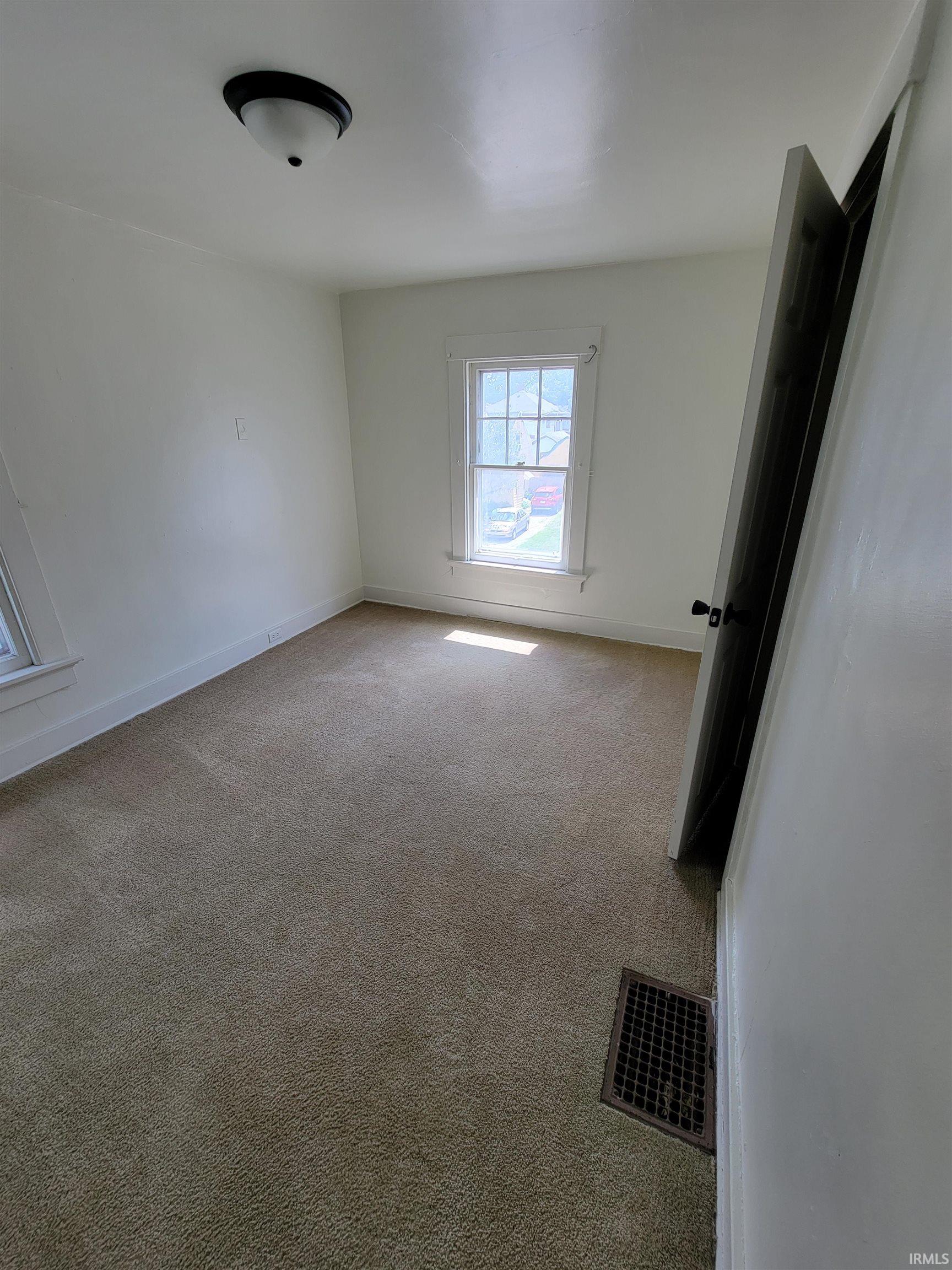 436 Violet Court Fort Wayne, IN 46807 - Photo 16 of 32